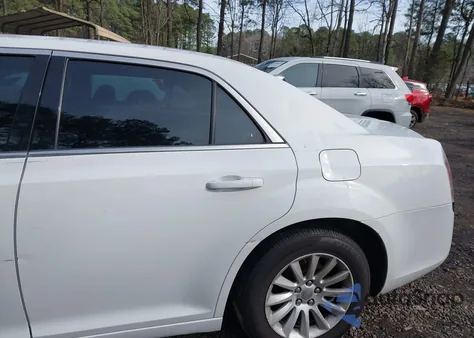 2013 Chrysler 300 Motown from USA, damaged, VIN 2C3CCAAG1DH504231